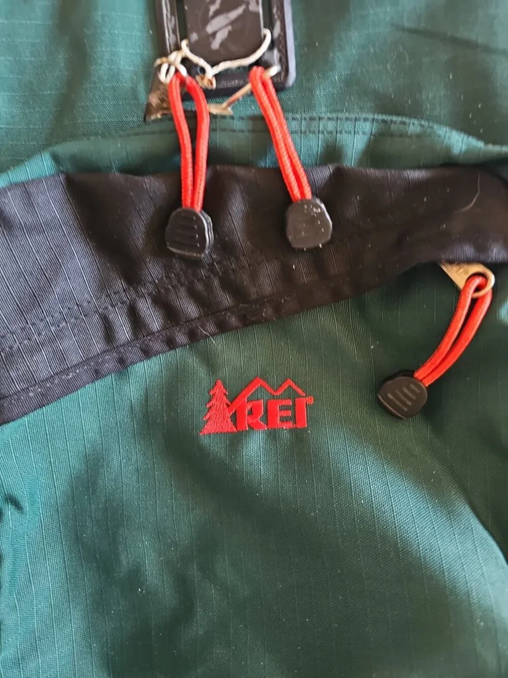 VTG REI Ski Day Pack Backpack Teal Green 2000s Lift Pass Window Side Pockets